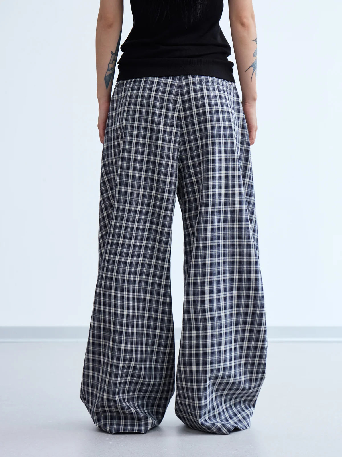 Peoplesense  Curved Plaid Relaxed Trousers