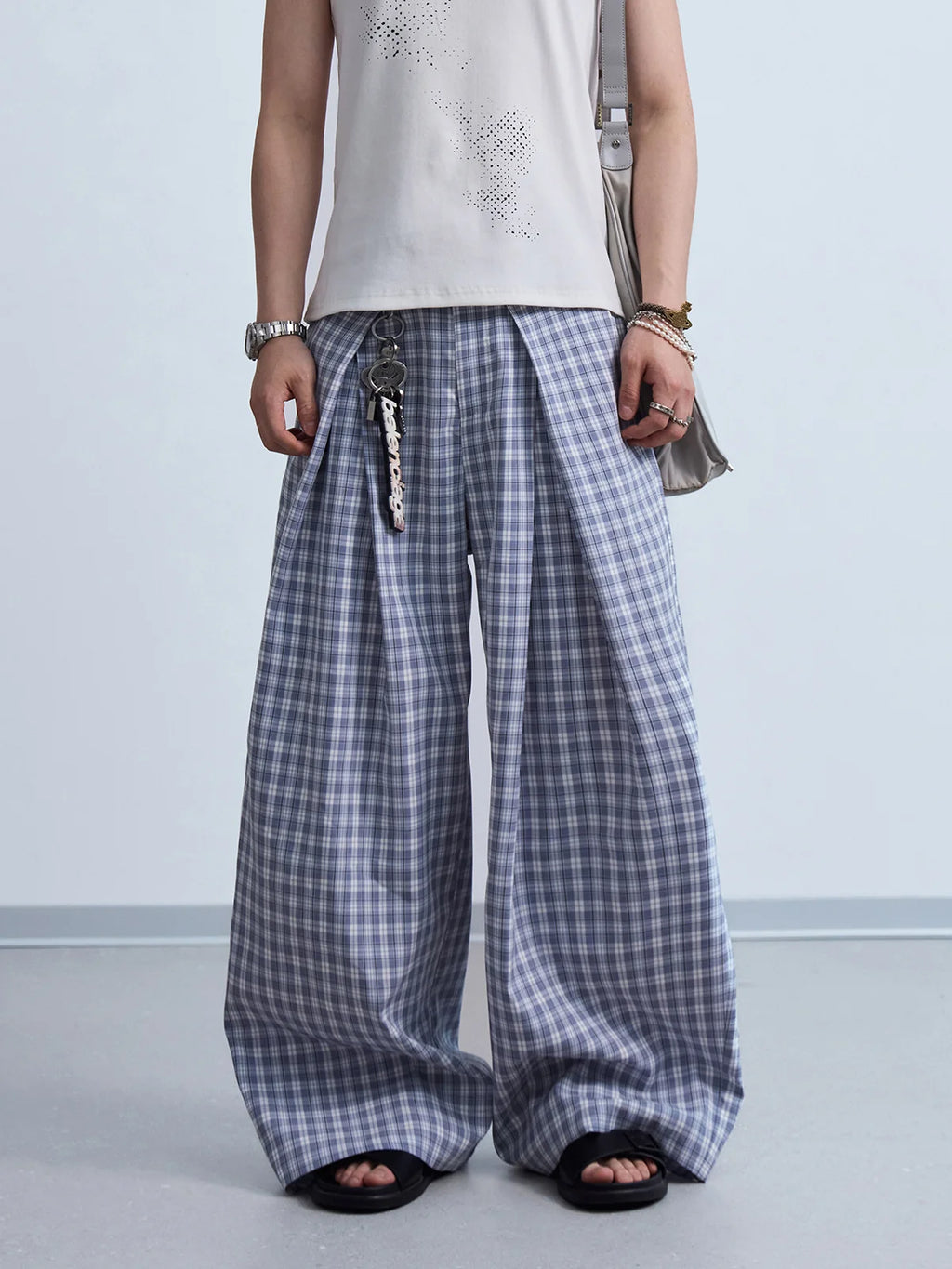 Peoplesense  Curved Plaid Relaxed Trousers