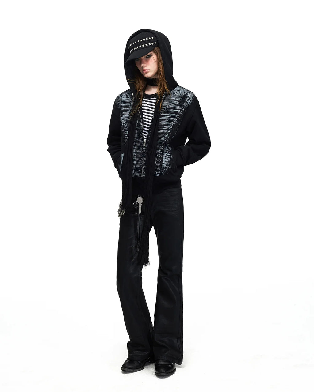 Peoplesense Baroque Print Cropped Fitted Hoodie Fit On Model