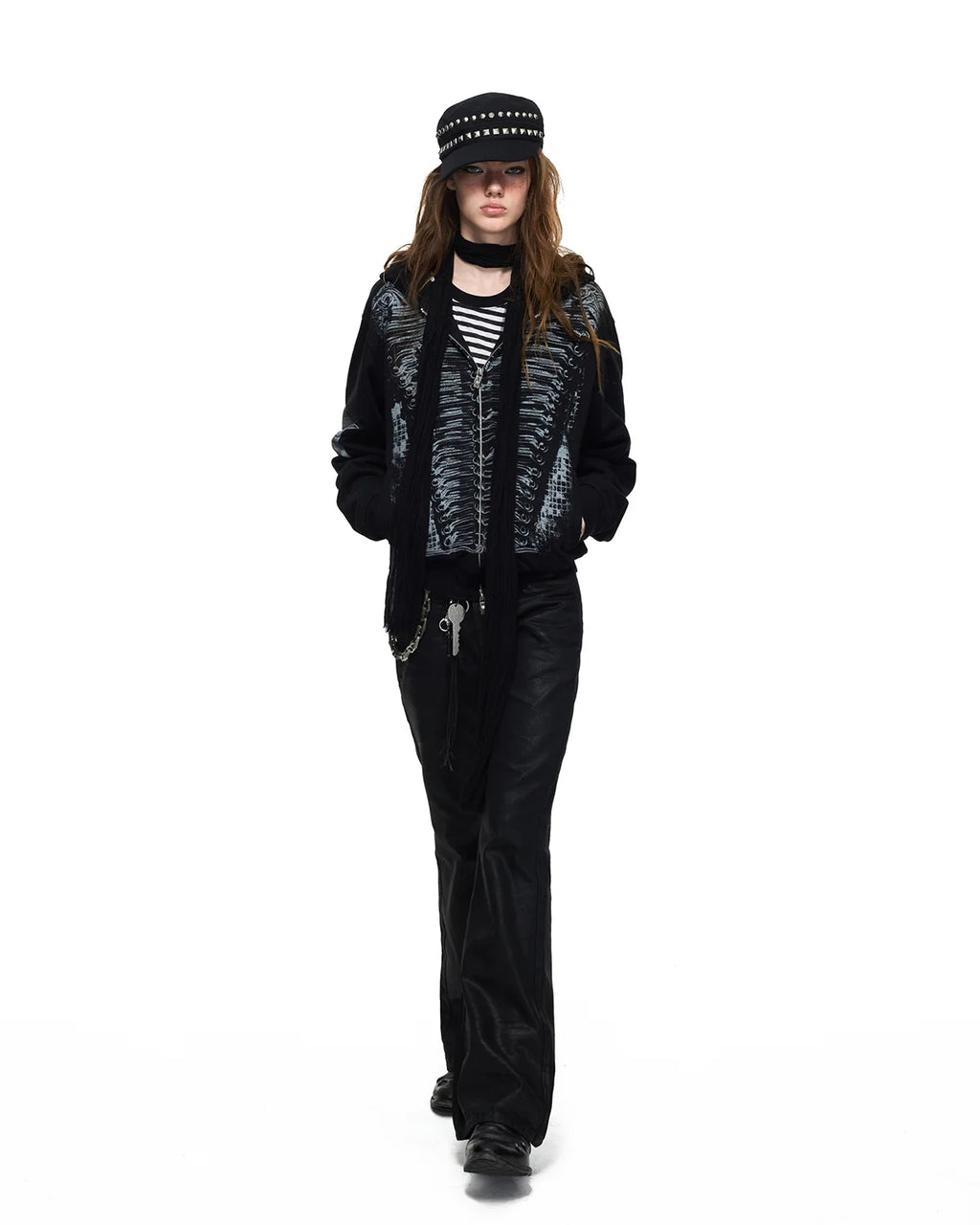 Peoplesense Baroque Print Cropped Fitted Hoodie Fit On Model