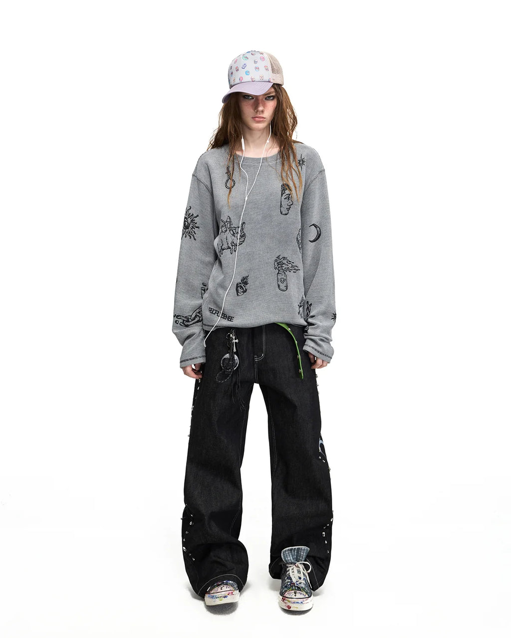 Peoplesense Distressed Waffle Knit Graphic T-Shirt Fit On Model