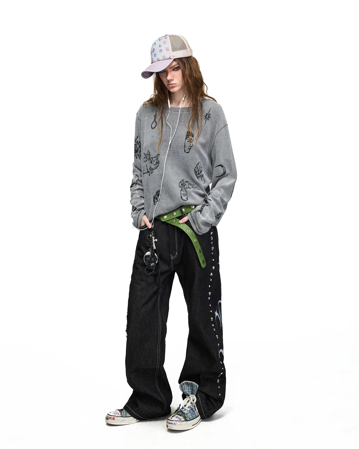Peoplesense Distressed Waffle Knit Graphic T-Shirt Fit On Model