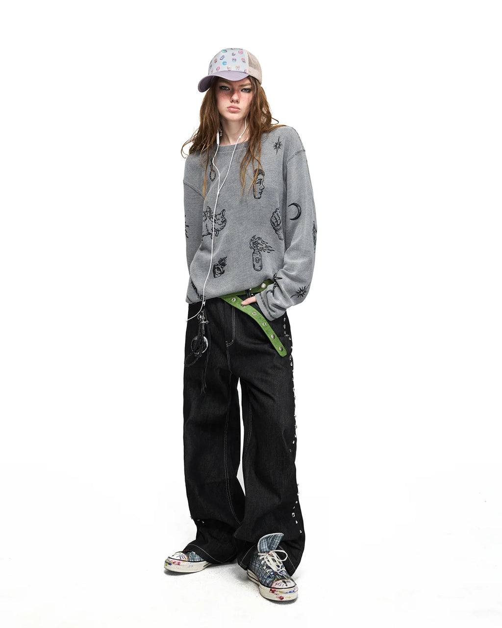 Peoplesense Distressed Waffle Knit Graphic T-Shirt Fit On Model