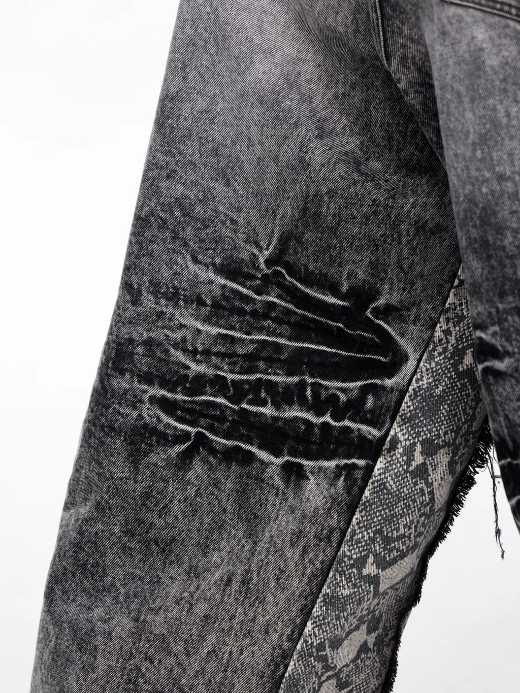 Peoplesense Raw-edge Snake Print Baggy Jeans