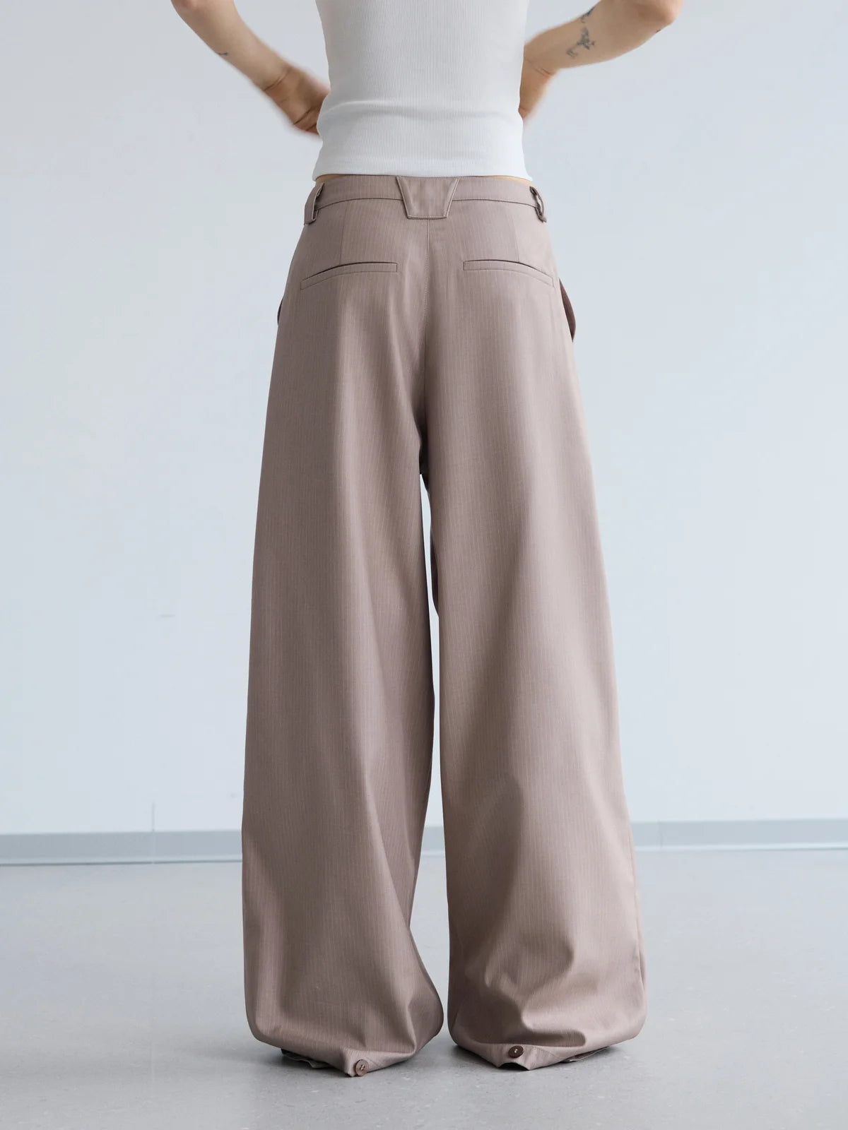 Peoplesense Pinstripe Pleated Trousers Pink