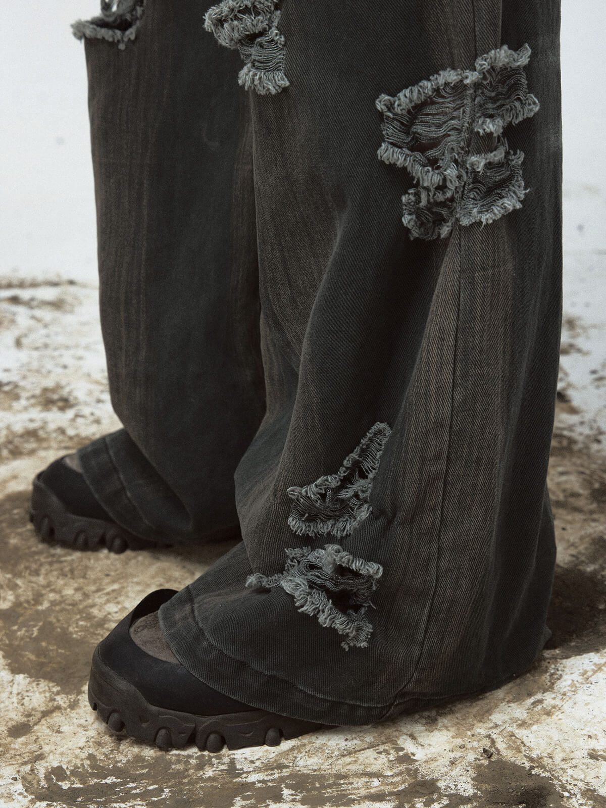 Peoplesense Distressed Wide-Leg Jeans