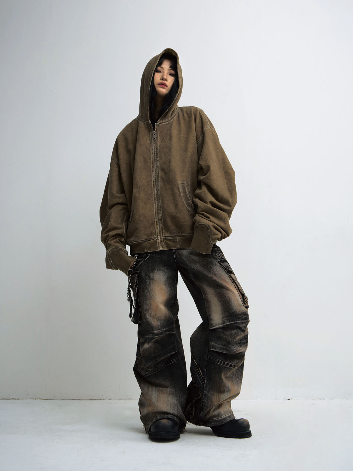 Peoplesense Mud-Dyed Pleated Wide Leg Jeans