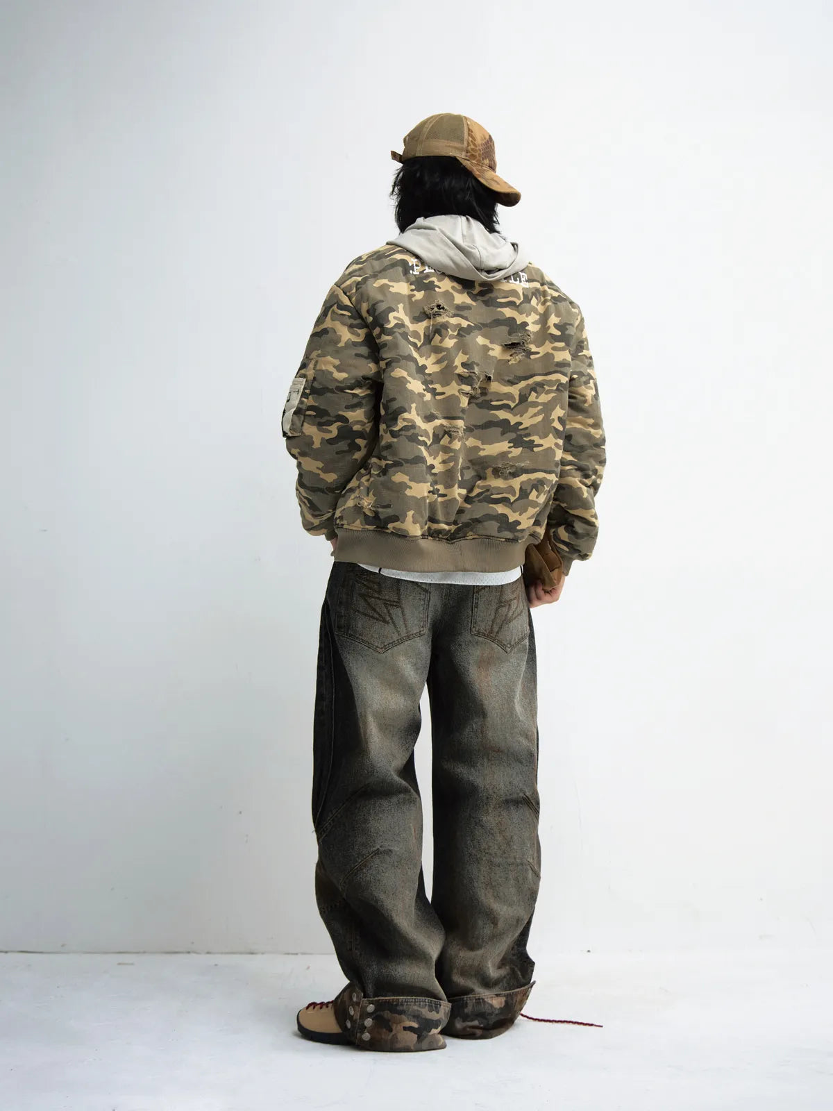 Peoplesense Mud-Dyed Straight-Leg Jeans with Camouflage Hem