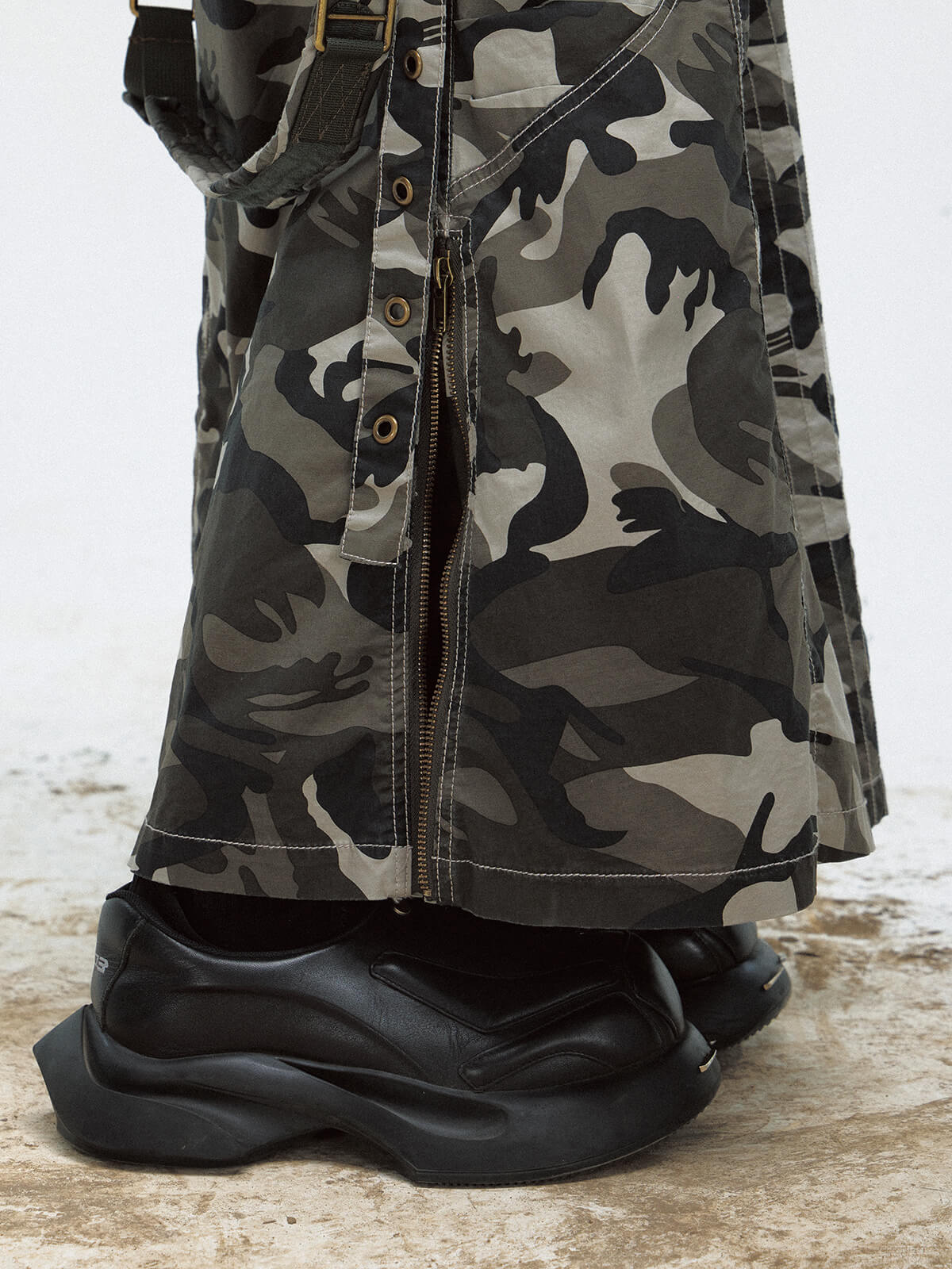 Peoplesense Punk Camo Zipper Slit Skirt