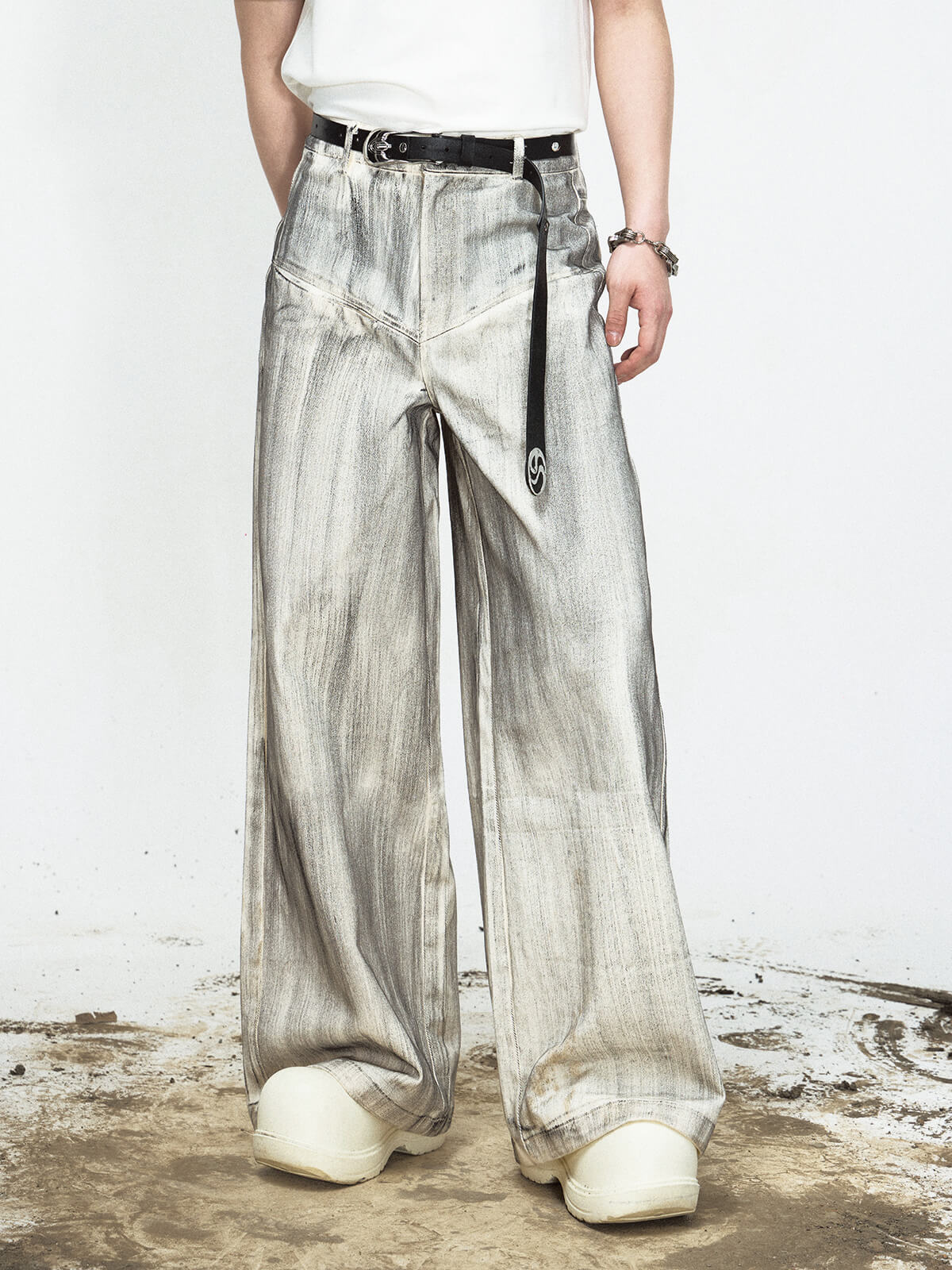 Peoplesense Distressed Dyed Wide-Leg Jeans